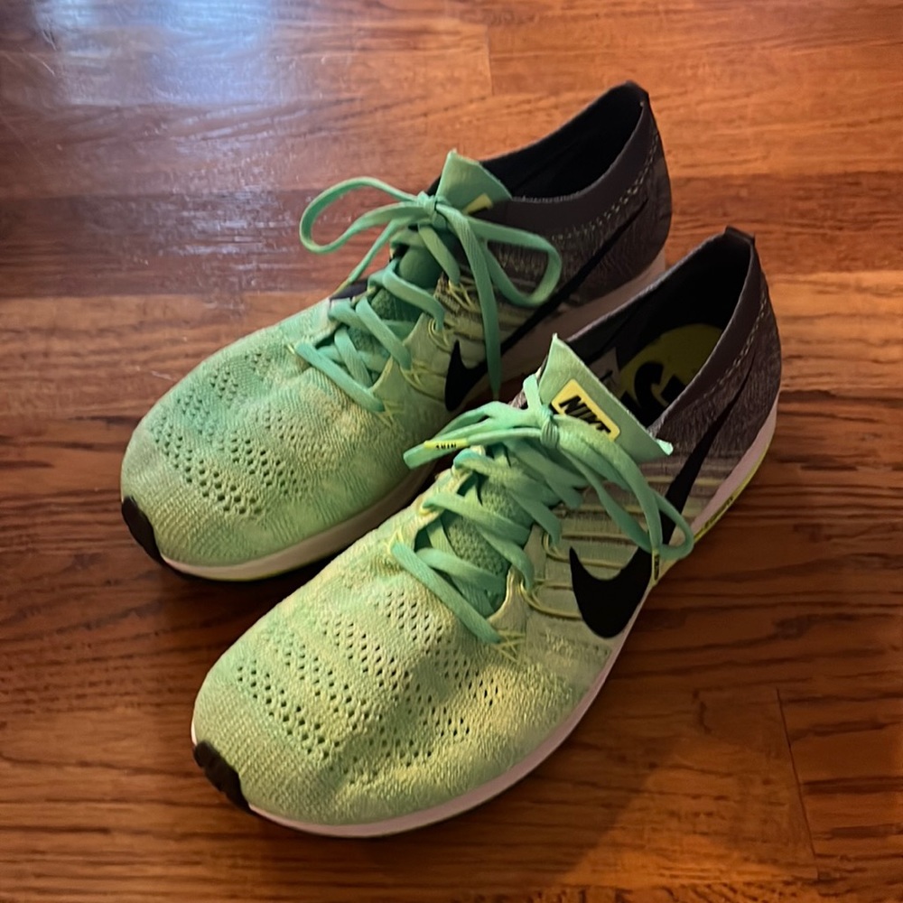 Men’s 12.5 Nike Zoom Flyknit Streak